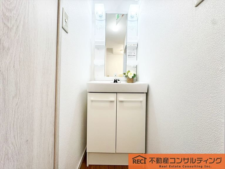 窓が多く通風良好♪