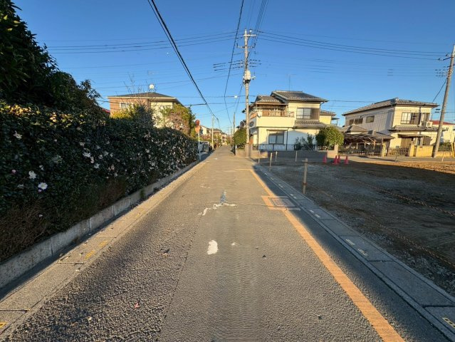 北本市本宿6丁目3区画　3号地　前面道路写真