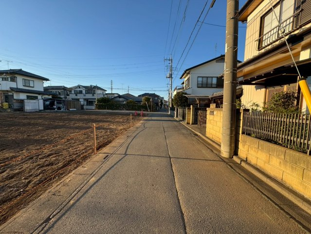 北本市本宿6丁目3区画　3号地　前面道路写真
