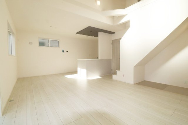 【郡山市芳賀3丁目 7号棟 芳賀小学校、郡山第4中学区の居間】