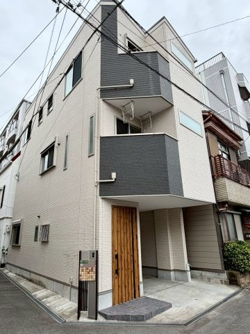 外観：327002576885