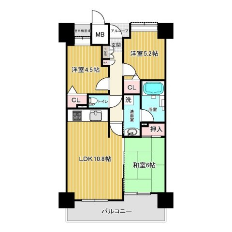 LDK10.8帖を中心に和室6帖・洋室5.2帖・洋室4.5帖を備えた3LDK。各居室が独立しており家族それぞれの個室を確保しやすい間取りです。収納スペースも各所に設けられ使いやすい配置となっています。