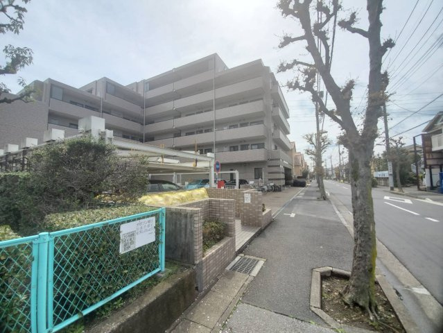 サーパス谷塚