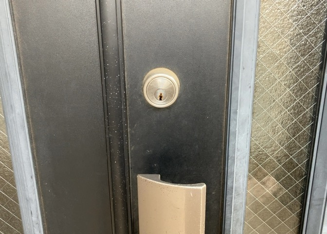 当然のことではありますが、オートロックやセンサーライト、ホームセキュリティーなどの防犯設備があれば、小さいお子様がいるご家庭も安心ですよね！まず物件購入の際は、防犯設備もチェックするようにしましょう。