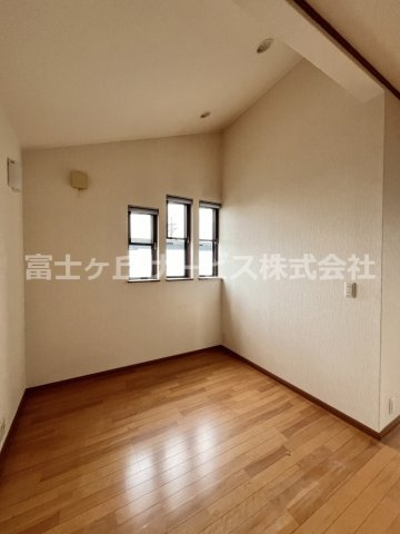 2階ホール、お子様の遊び場などにいかがでしょうか
