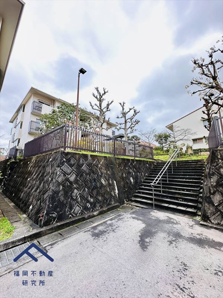 スカイタウン寺塚25号棟の外観