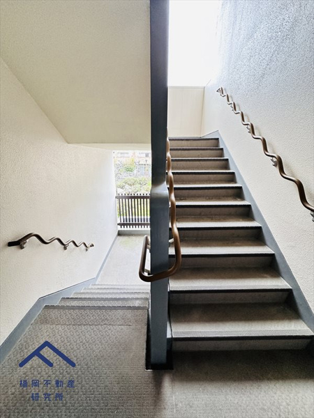 スカイタウン寺塚25号棟の共用部分