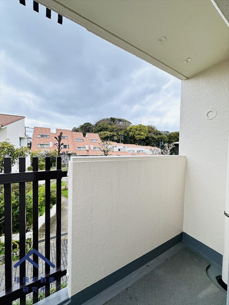 スカイタウン寺塚25号棟のバルコニー