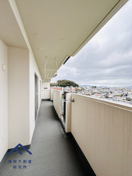 スカイタウン寺塚25号棟のバルコニー
