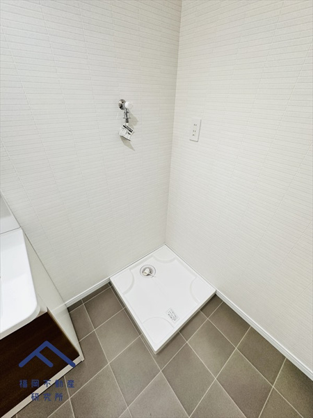 スカイタウン寺塚25号棟のランドリースペース