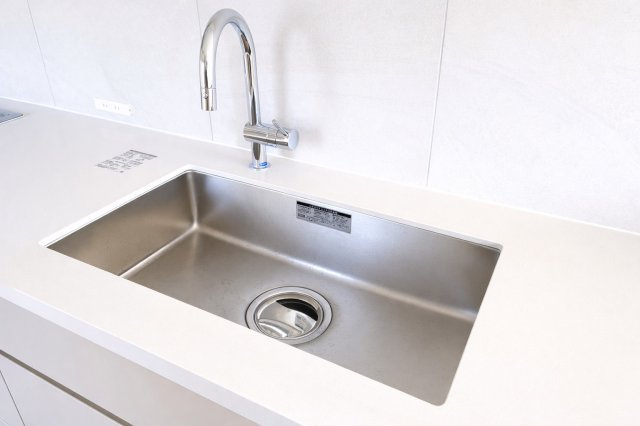 ◆毎日使う場所だから、機能的で使いやすさに配慮したパウダールーム。すっきりと使えるように収納も豊富にご用意しています。