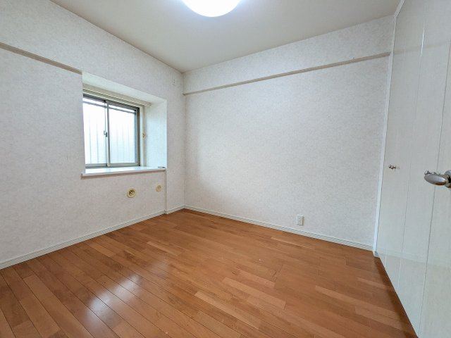 ～内装リフォーム中、詳細はお気軽にお問合せください～