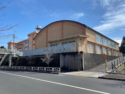 市立長房小学校まで徒歩6分