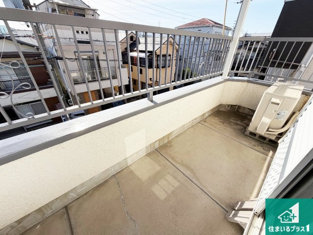 日当たりのよいバルコニー！お部屋が開放的に！