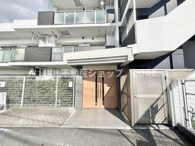 見学はしたいけど見に行く暇がないという方、仕事終わり等にご見学が出来るようサポートします。