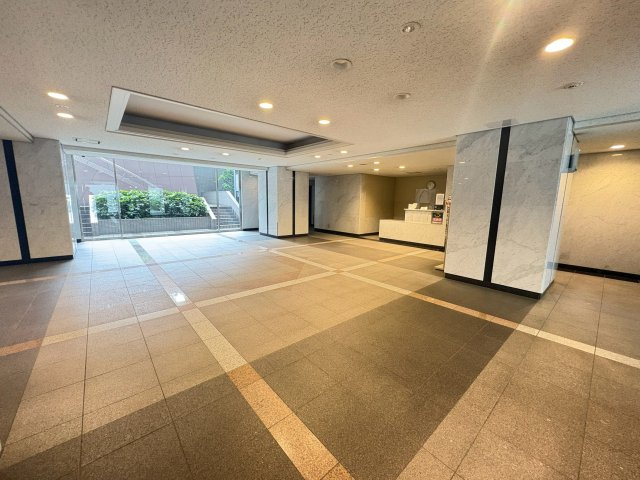 広々としたロビー部分