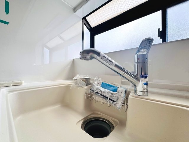 浄水器内蔵、ワンランク上のシステムキッチン　