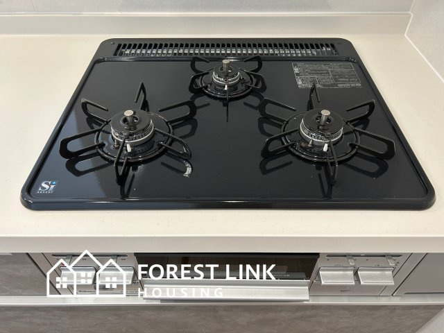 3つの火力を使い分けて、スムーズな段取りで料理が出来ます。　