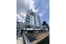 ローズマンション川端の外観