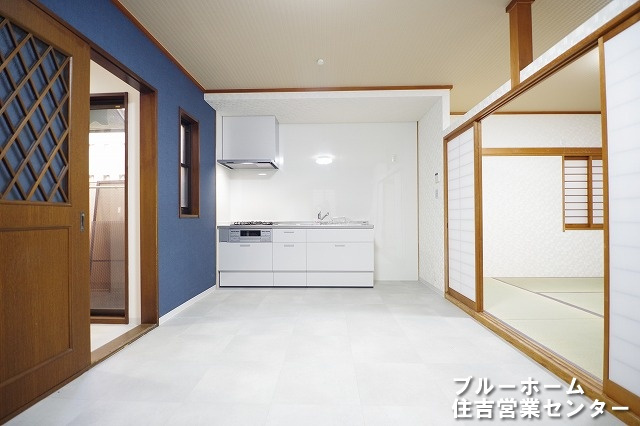 LDKです！広々とした空間で大きな家具の配置等も困りません♪