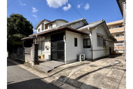 亀川中央町戸建の外観