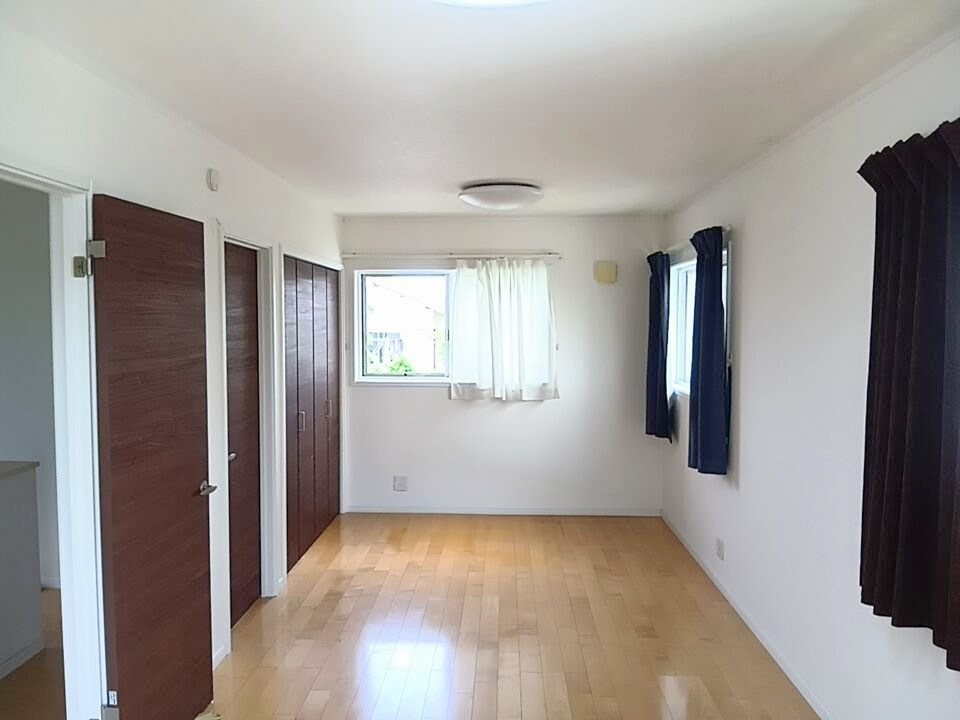 ※10.5帖の南側　間仕切りをして2部屋にすることも可能です！