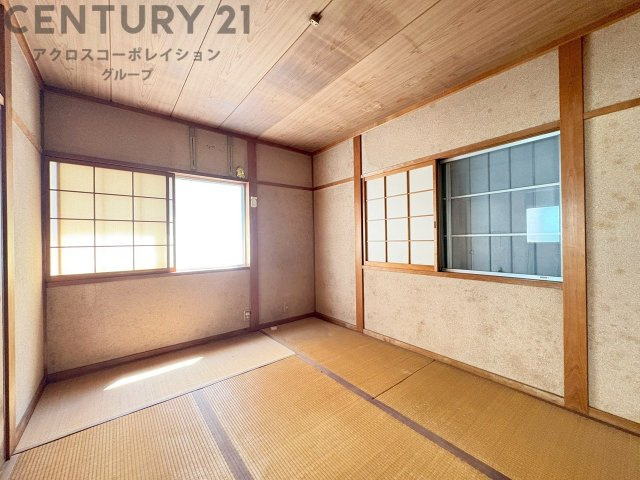 創造性や成長を促す遊びの空間を提供。学習や趣味に集中できる環境を整えます。個別のプライベートスペースは自己表現と自立心を育み、心地よい睡眠環境を整えリラックスできる場所を提供。　