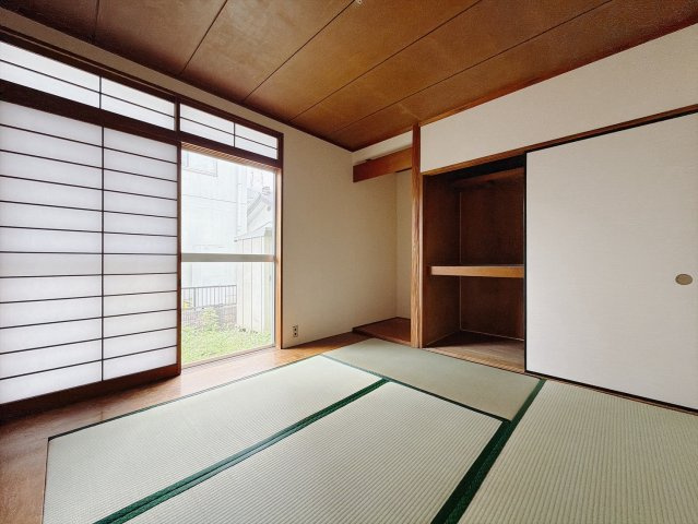 ■和室｜畳にはリラックス効果があるといわれています。フローリングでは感じることのできない圧倒的な寛ぎやすさを実感してください♪