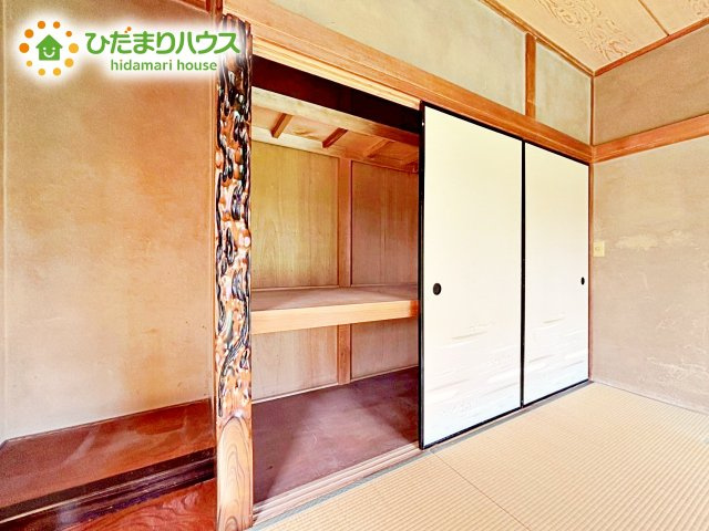 収納スペースが広いため、布団や季節家電など大型のものを収納できますね