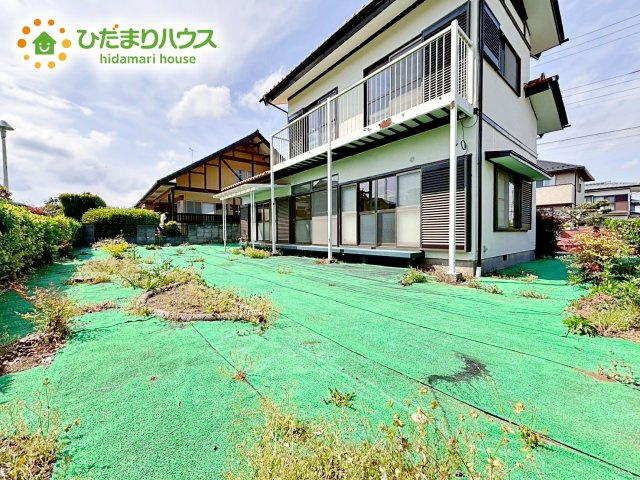 お庭付物件になります！お庭遊びや、プールなどお子様も大喜び(^^)
