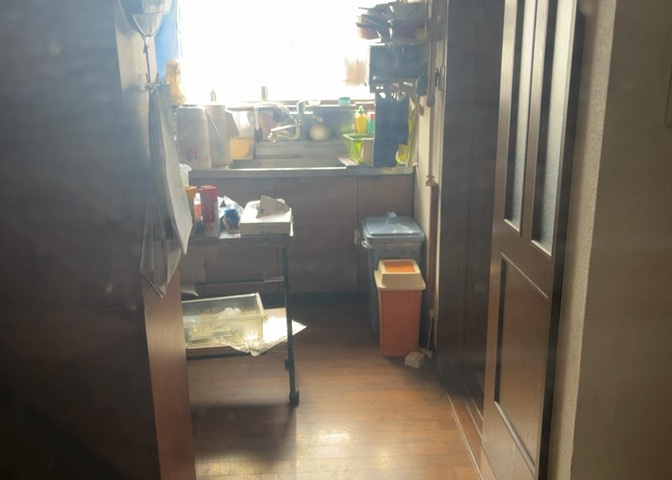 ダイニングにはダイニングテーブルセットなどを置くことが多く、間取りにおいて「D」と略記されますが、食事を作るときの作業場として使用したり、朝食を食べたりするときだけに使われるケースも少なくありません。