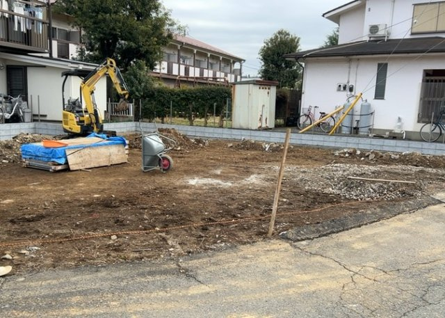物件の詳細については、現地を見てわかること以外に、役所や法務局などで調べないとわからないことがあります。そのため、現地に行く場合は、もしこの物件を買ったらどのような生活ができるかをイメージしましょう。