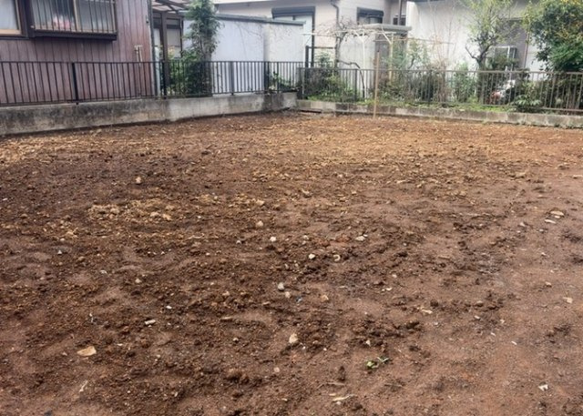 物件の詳細については、現地を見てわかること以外に、役所や法務局などで調べないとわからないことがあります。そのため、現地に行く場合は、もしこの物件を買ったらどのような生活ができるかをイメージしましょう。