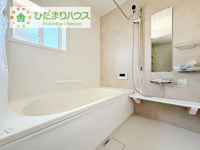 大人が足を伸ばしても十分な広さ！一人でゆっくりくつろぐ時間も大切です！