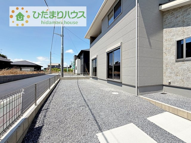 お庭付物件になります！お庭遊びや、プールなどお子様も大喜び(^^)