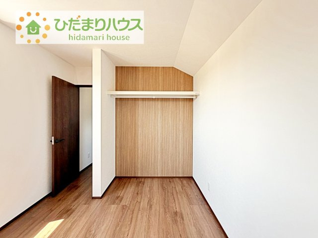 全室に収納が付いていて、お部屋の住空間もスッキリ広々使えそうです(^^)