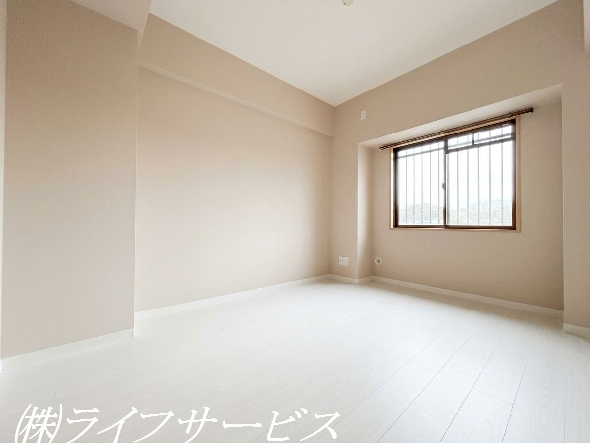 洋室5.1帖（AIによる加工をしています）