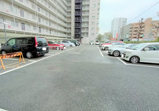 【駐車場】