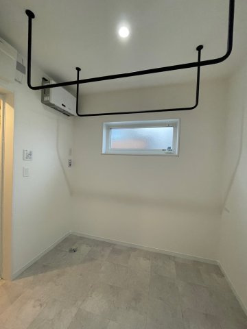 便利なランドリールーム完備