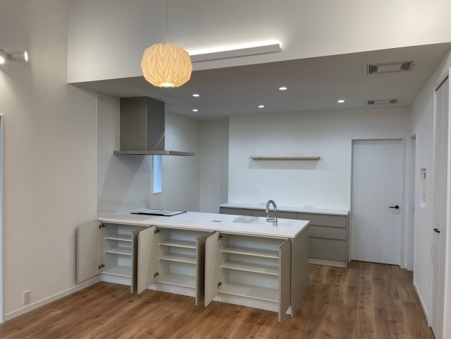 たっぷりの収納スペースで快適に暮らせそう