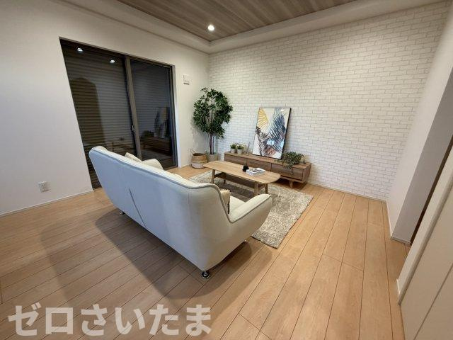撮影日　2025年10月23日　15:15　晴れ