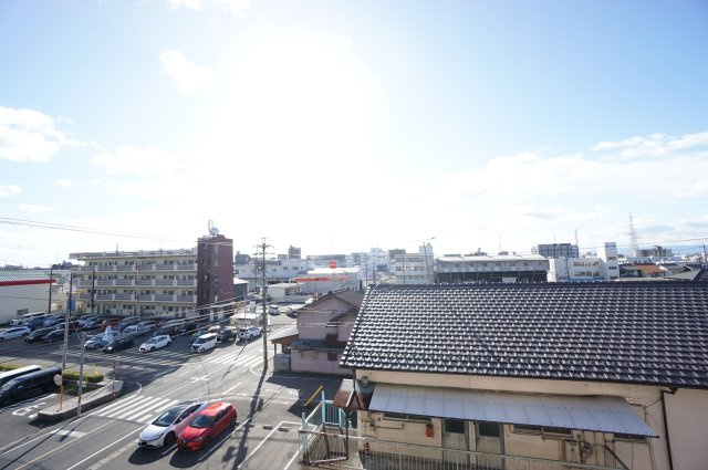 バルコニーからの眺望です♪圧迫感がなく気持ちがいいです♪