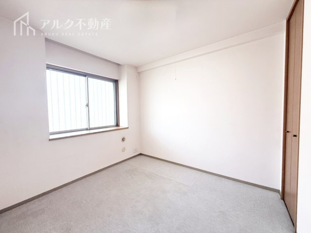 北東側洋室約5.0帖