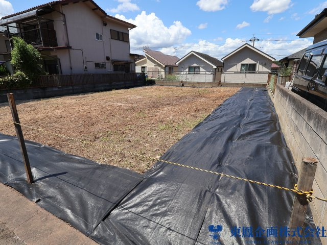 南東向きで陽当たり良好。
