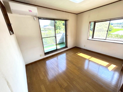 2階　洋室（6.5帖）