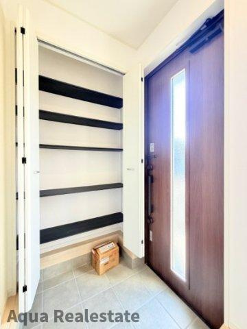 きれいな玄関です　※画像は同仕様の施工事例です
