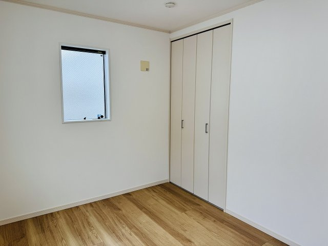 ～収納力の高いクローゼット完備～