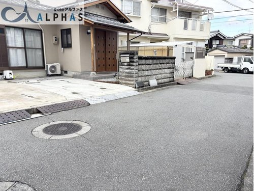 ■前面道路幅員約4.5ｍがあり駐車しやすい♪