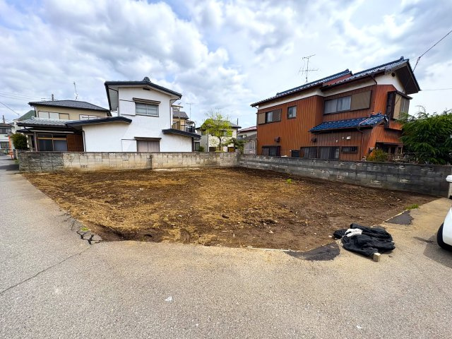 外観：311002353154