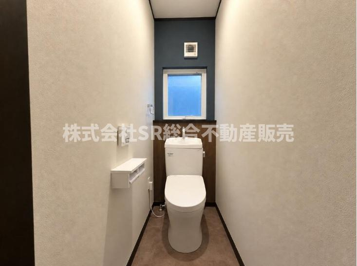 温水洗浄便座もございます♪トイレが2か所にあるので朝の身支度がスムーズに行えます！